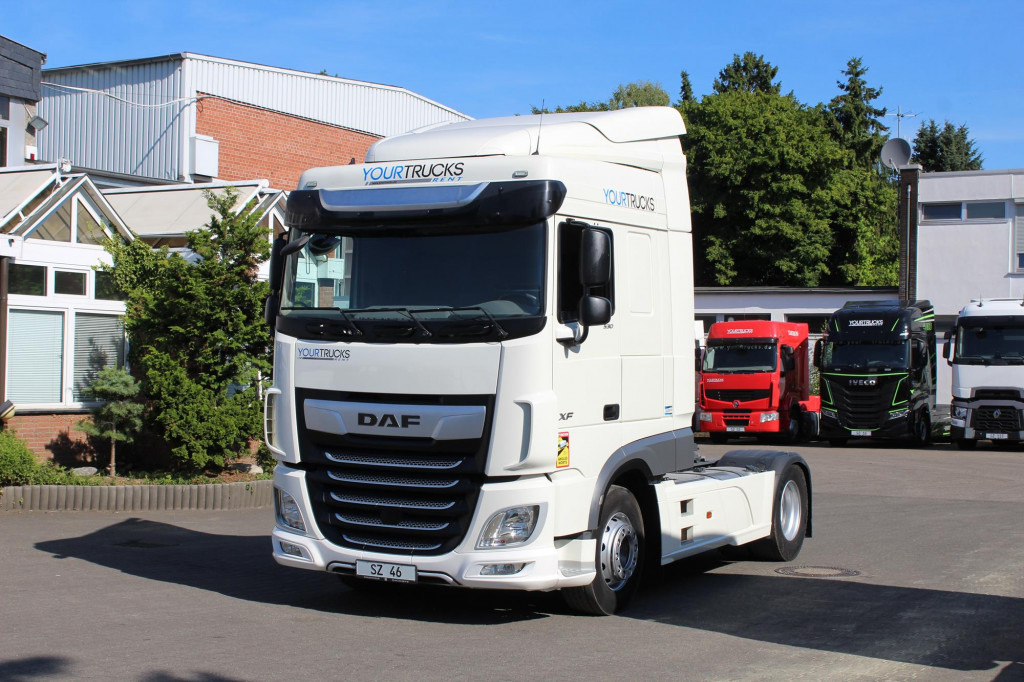 Daf XF 530 SC Retarder ACC LDWS Standklima Kühlbox - Sadulveok: pilt 1 Daf XF 530 SC Retarder ACC LDWS Standklima Kühlbox - Sadulveok: pilt 1