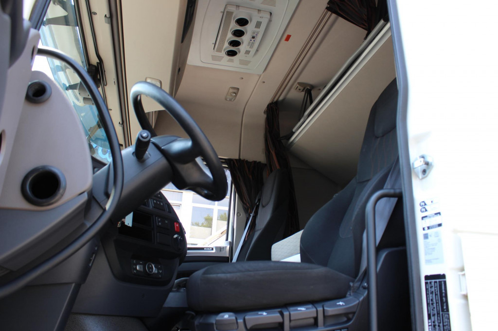 Daf XF 530 SC Retarder ACC LDWS Standklima Kühlbox - Sadulveok: pilt 5 Daf XF 530 SC Retarder ACC LDWS Standklima Kühlbox - Sadulveok: pilt 5