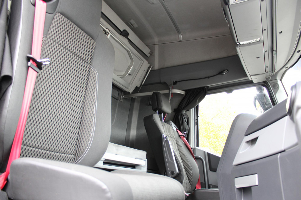 Renault T 480 E6 Alufelgen Retarder Vollspoiler Kühlbox - Sadulveok: pilt 3 Renault T 480 E6 Alufelgen Retarder Vollspoiler Kühlbox - Sadulveok: pilt 3