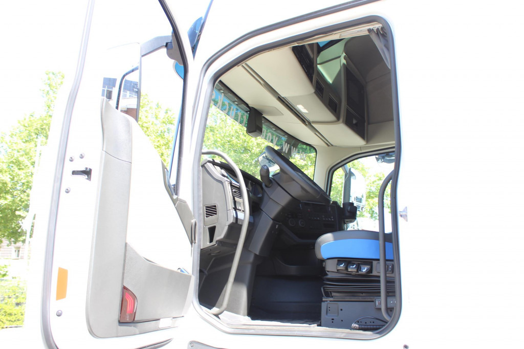 Volvo FH 500 Globe XL I-Park Cool Navi Miete-Rent! - Sadulveok: pilt 2 Volvo FH 500 Globe XL I-Park Cool Navi Miete-Rent! - Sadulveok: pilt 2