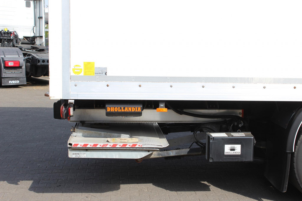 Daf LF 290 Koffer Klima LDW Rolltor LBW 298Tkm - Veoauto: pilt 4 Daf LF 290 Koffer Klima LDW Rolltor LBW 298Tkm - Veoauto: pilt 4
