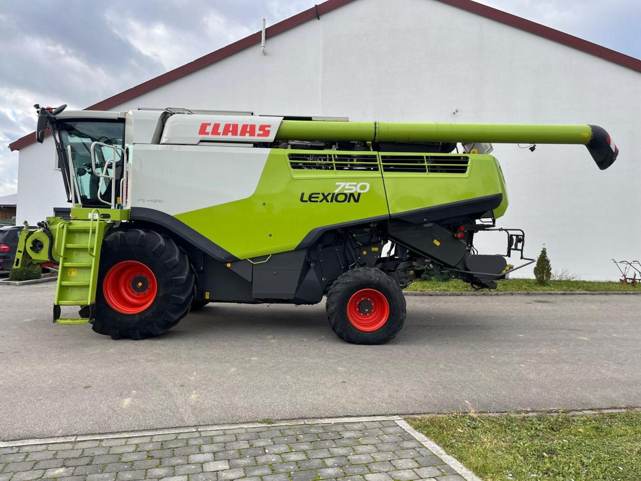 CLAAS Lexion 750 V-Kanal 3D, 30kmh, Mercedes Motor, Baujahr 2017 - Kombain: pilt 3 CLAAS Lexion 750 V-Kanal 3D, 30kmh, Mercedes Motor, Baujahr 2017 - Kombain: pilt 3