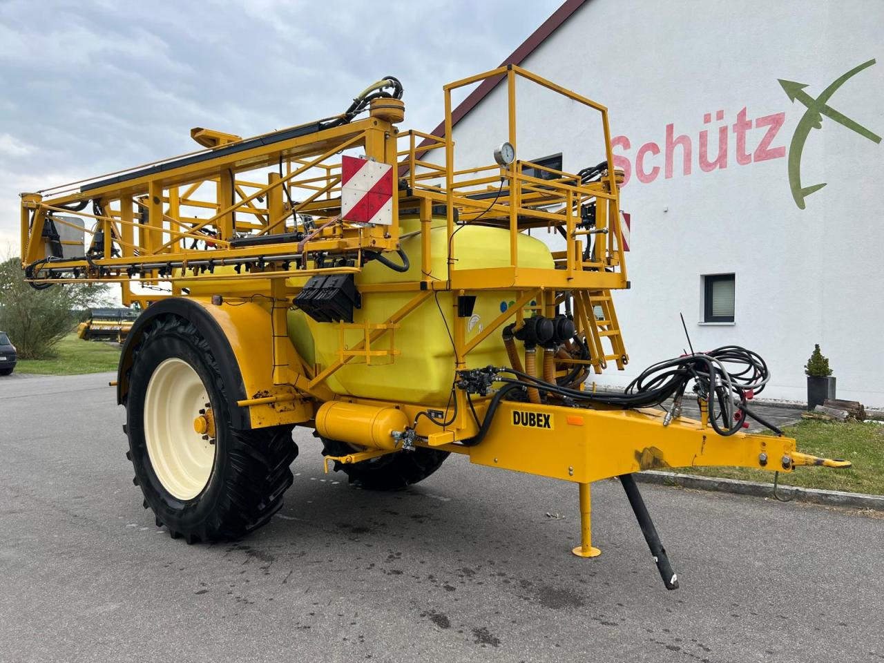 Dubex Vector 27m 3200 Liter Spritze, Baujahr 2002 - Järelveetav pritsija: pilt 2 Dubex Vector 27m 3200 Liter Spritze, Baujahr 2002 - Järelveetav pritsija: pilt 2