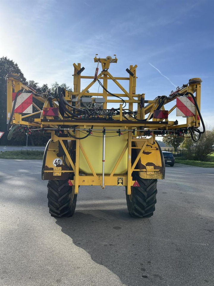 Dubex Vector mit Lenkung, 4.000 Liter Tankvolumen, 28m, Spray Control, Tank Control - Järelveetav pritsija: pilt 5 Dubex Vector mit Lenkung, 4.000 Liter Tankvolumen, 28m, Spray Control, Tank Control - Järelveetav pritsija: pilt 5