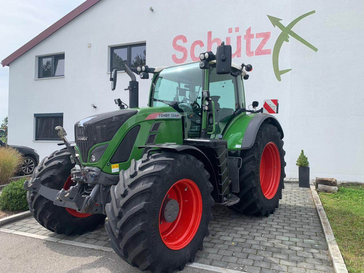 Fendt 724 Vario Power Plus mit GPS - Traktor: pilt 1 Fendt 724 Vario Power Plus mit GPS - Traktor: pilt 1