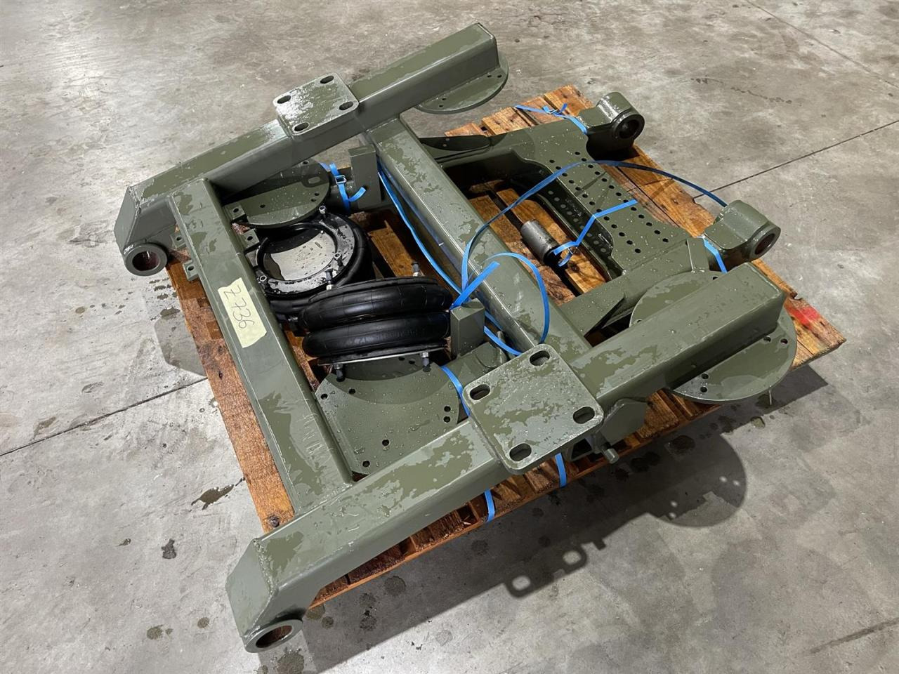 Tecnoma Tecnoma Fortis Fahrwerk - Raam/ Konstruktsioon - Põllutööseade: pilt 2 Tecnoma Tecnoma Fortis Fahrwerk - Raam/ Konstruktsioon - Põllutööseade: pilt 2