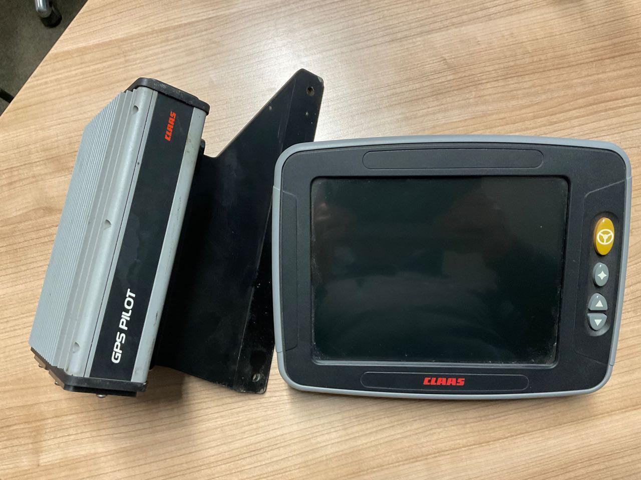 CLAAS GPS, Terminal S10, RTK, Section Controll, AutoTurn - Varuosa: pilt 1 CLAAS GPS, Terminal S10, RTK, Section Controll, AutoTurn - Varuosa: pilt 1