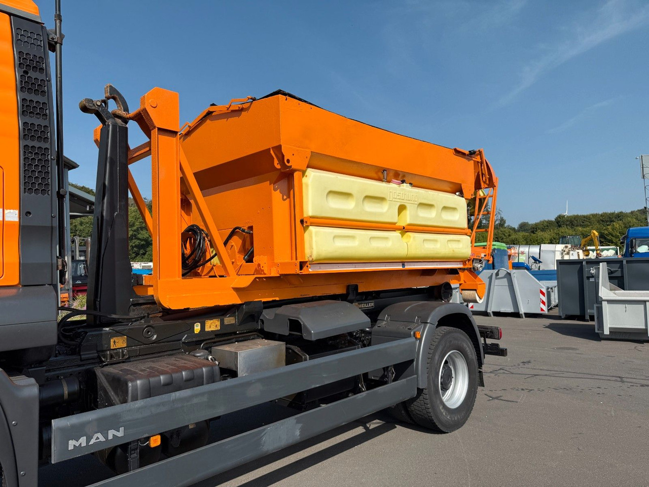 MAN TGA 18.350 4x4 Meiler Abroller RK 14.45 Winterd. - Konkstõstukiga veoauto: pilt 3 MAN TGA 18.350 4x4 Meiler Abroller RK 14.45 Winterd. - Konkstõstukiga veoauto: pilt 3