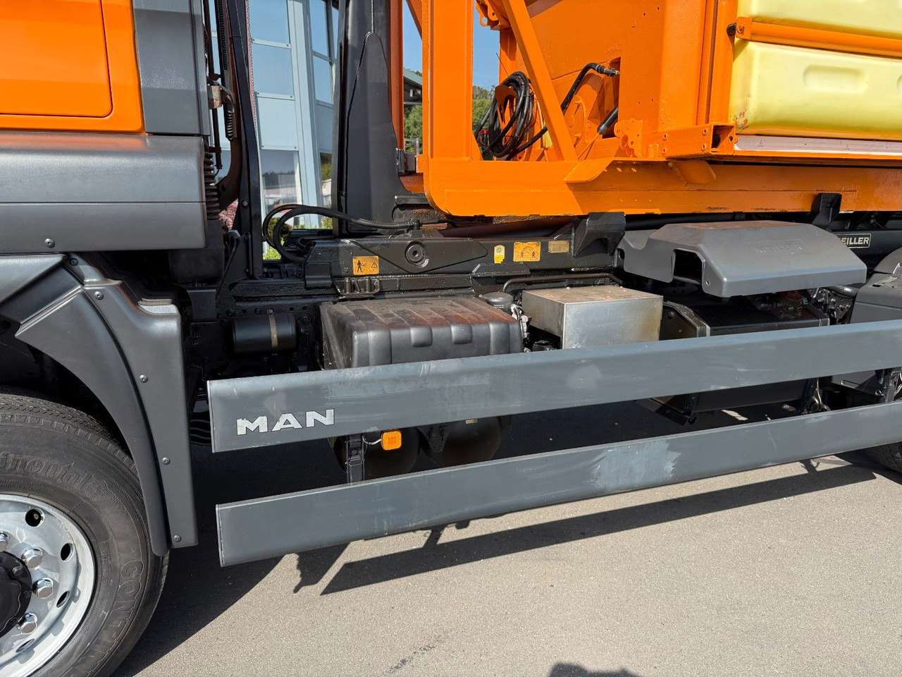 MAN TGA 18.350 4x4 Meiler Abroller RK 14.45 Winterd. - Konkstõstukiga veoauto: pilt 5 MAN TGA 18.350 4x4 Meiler Abroller RK 14.45 Winterd. - Konkstõstukiga veoauto: pilt 5