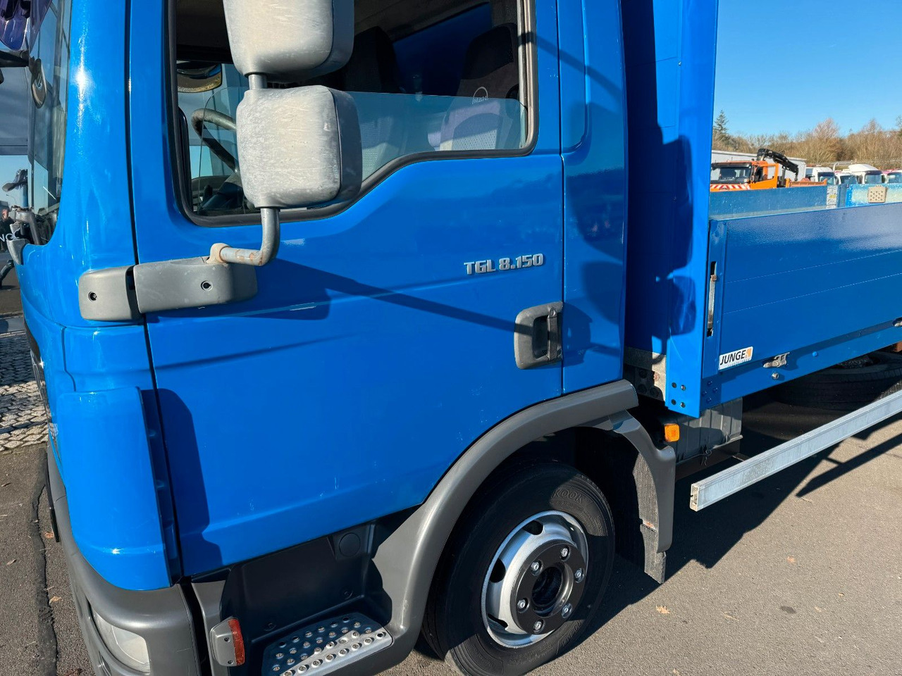 MAN TGL 8.150 Pritsche AHK + Blattfederung MAN TGL 8.150 Pritsche AHK + Blattfederung - Madelauto: pilt 3 MAN TGL 8.150 Pritsche AHK + Blattfederung MAN TGL 8.150 Pritsche AHK + Blattfederung - Madelauto: pilt 3