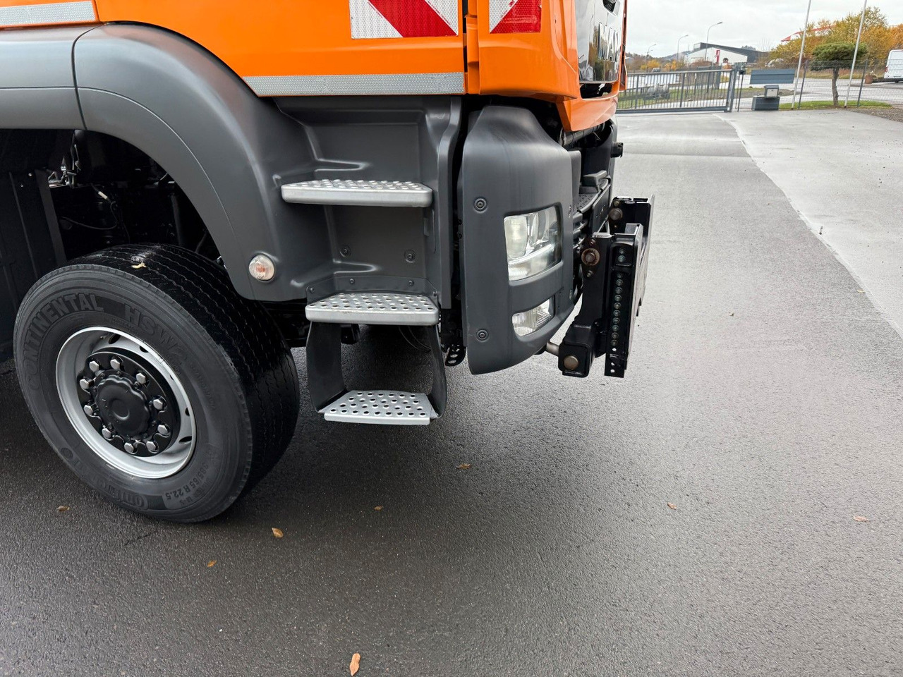 MAN TGS 18.360 4x4 Winterdienst Meiller Abroller - Konkstõstukiga veoauto: pilt 5 MAN TGS 18.360 4x4 Winterdienst Meiller Abroller - Konkstõstukiga veoauto: pilt 5