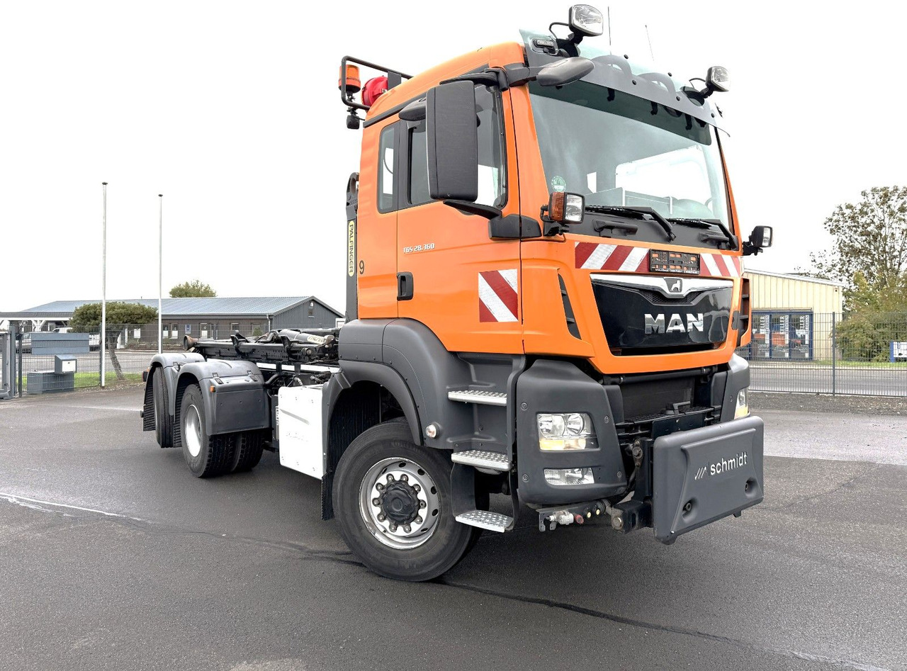 MAN TGS 28.360 6x4-4 Winterdienst Euro 6 Liftachse - Konkstõstukiga veoauto: pilt 3 MAN TGS 28.360 6x4-4 Winterdienst Euro 6 Liftachse - Konkstõstukiga veoauto: pilt 3