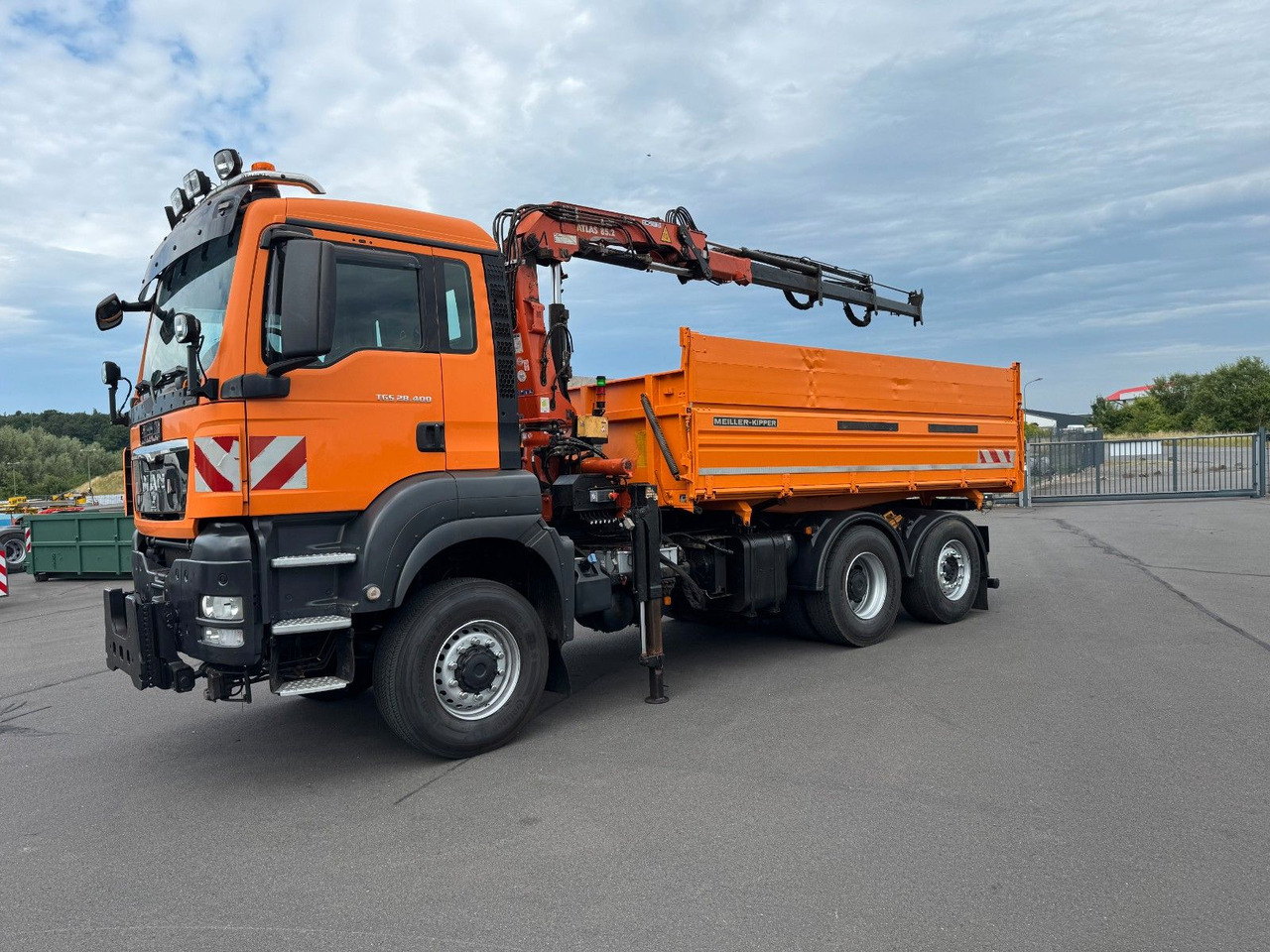 MAN TGS 28.400 6x4-4 BL Kipper / Kran / Winterdienst - Kallurauto, Kraanaga veoauto: pilt 4 MAN TGS 28.400 6x4-4 BL Kipper / Kran / Winterdienst - Kallurauto, Kraanaga veoauto: pilt 4