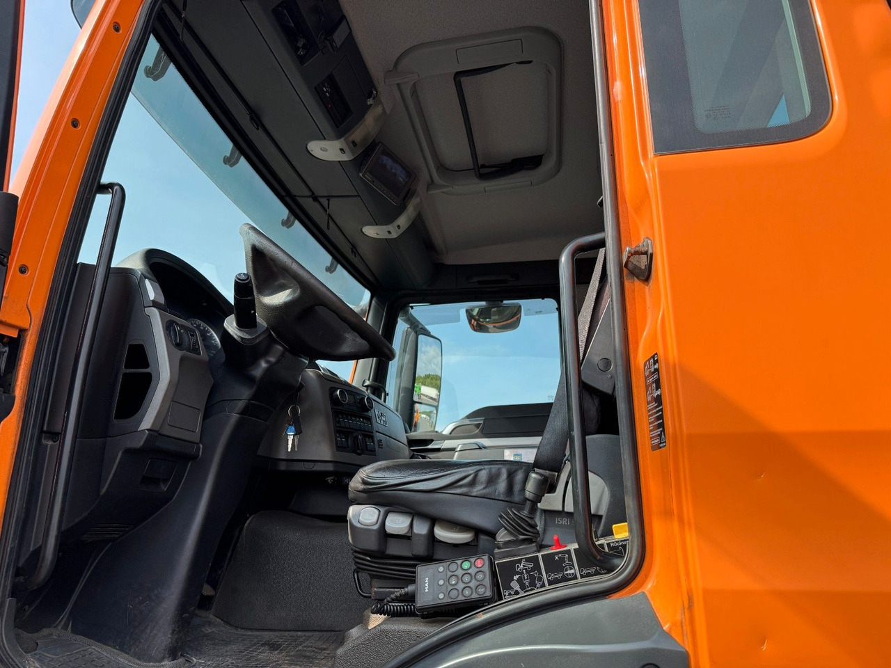 MAN TGS 28.400 6x4-4 BL Kipper / Kran / Winterdienst - Kallurauto, Kraanaga veoauto: pilt 3 MAN TGS 28.400 6x4-4 BL Kipper / Kran / Winterdienst - Kallurauto, Kraanaga veoauto: pilt 3