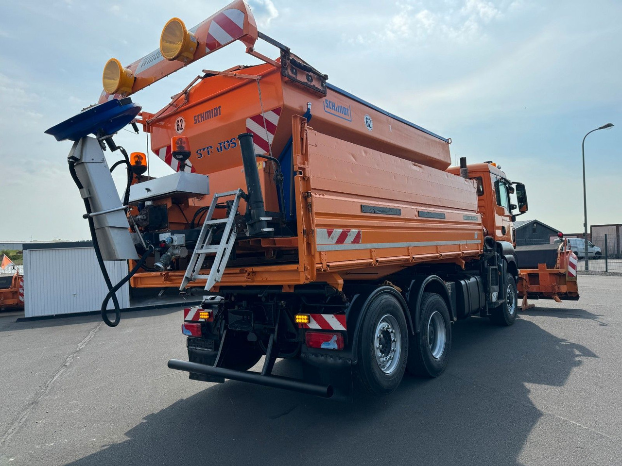 MAN TGS 28.400 6x4-4 BL Kipper / Kran / Winterdienst - Kallurauto, Kraanaga veoauto: pilt 3 MAN TGS 28.400 6x4-4 BL Kipper / Kran / Winterdienst - Kallurauto, Kraanaga veoauto: pilt 3