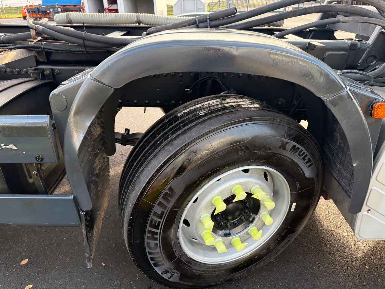 MAN TGS 35.360 8x2 Fahrgestell - Kabiinišassiiga veoauto: pilt 5 MAN TGS 35.360 8x2 Fahrgestell - Kabiinišassiiga veoauto: pilt 5