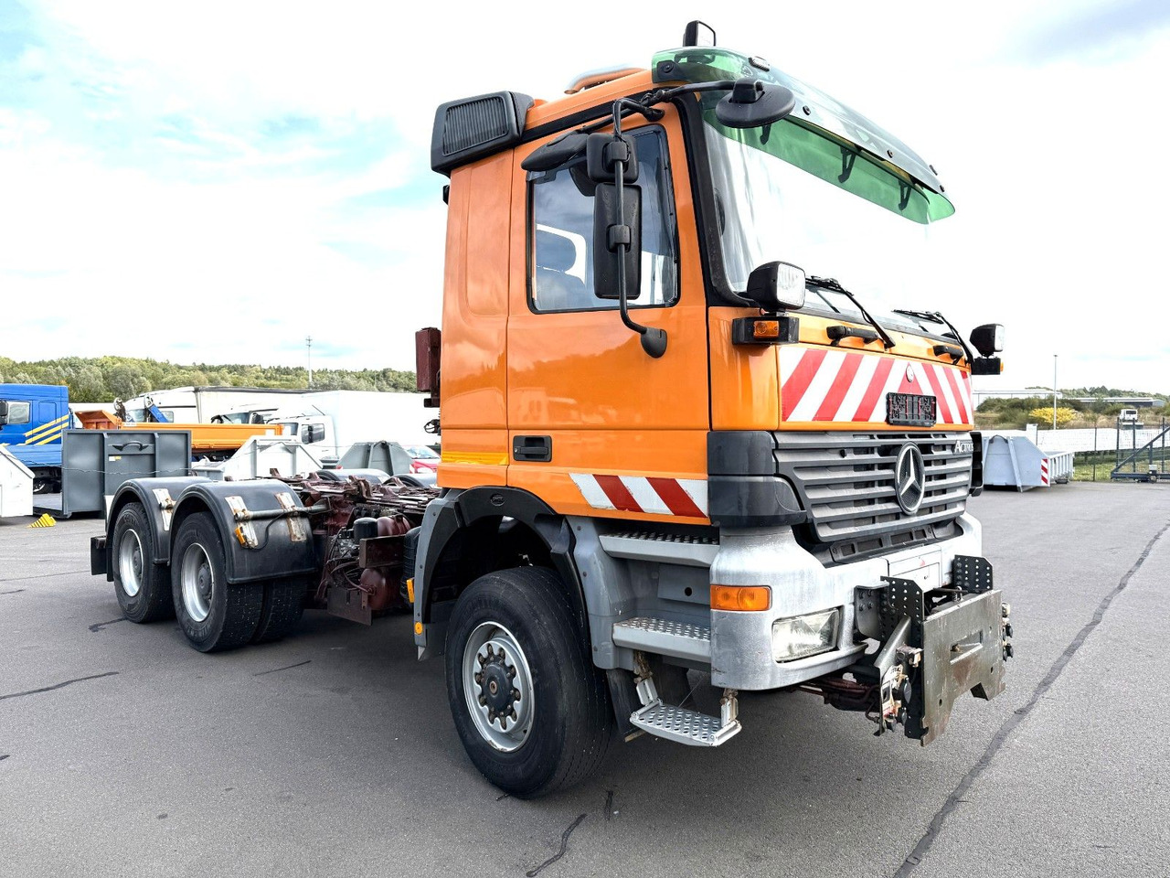 Mercedes-Benz Actros 3340 6x6 Dautel Wechselsystem + Kupplung - Kabiinišassiiga veoauto: pilt 3 Mercedes-Benz Actros 3340 6x6 Dautel Wechselsystem + Kupplung - Kabiinišassiiga veoauto: pilt 3