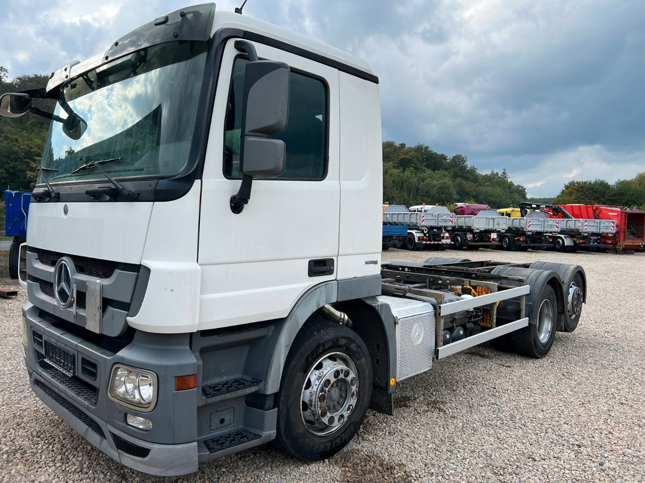 Mercedes-Benz Actros MP 3 2532 6x2 Euro 5 - Kabiinišassiiga veoauto: pilt 1 Mercedes-Benz Actros MP 3 2532 6x2 Euro 5 - Kabiinišassiiga veoauto: pilt 1