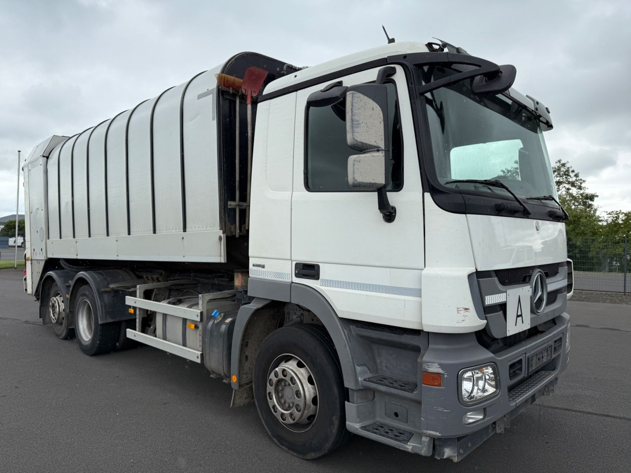 Mercedes-Benz Actros MP3 2532 6x2 Faun Rotorpress 521 - Prügiauto: pilt 4 Mercedes-Benz Actros MP3 2532 6x2 Faun Rotorpress 521 - Prügiauto: pilt 4