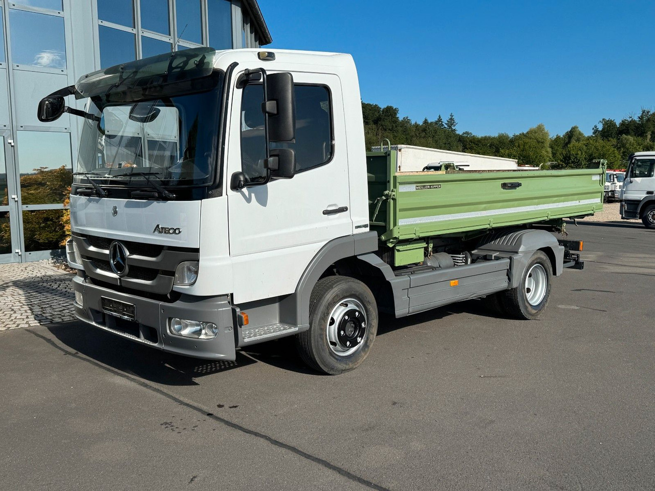 Mercedes-Benz Atego 824K Meiler 3- Seitenkipper + AHK + Hydr. - Tarbesõiduk kallur: pilt 2 Mercedes-Benz Atego 824K Meiler 3- Seitenkipper + AHK + Hydr. - Tarbesõiduk kallur: pilt 2