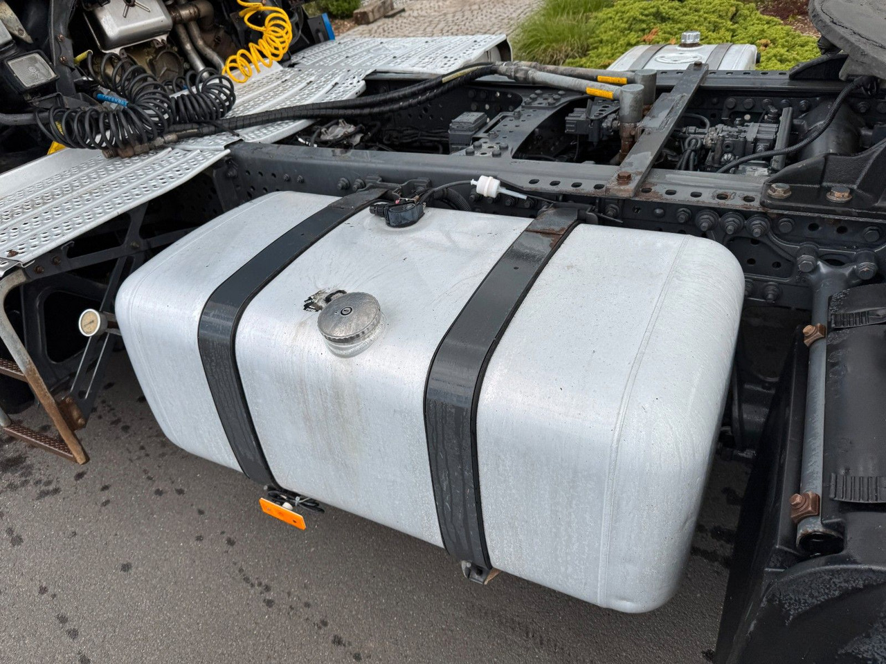 Mercedes-Benz Actros 1845 SZM Kipphydraulik, Retarder, Klima - Sadulveok: pilt 5 Mercedes-Benz Actros 1845 SZM Kipphydraulik, Retarder, Klima - Sadulveok: pilt 5