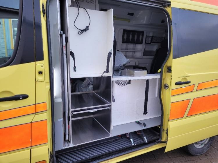 Kiirabiauto MERCEDES – BENZ SPRINTER 2.2D AMBULANCE (PROFILE) KLIMA 11.2014 EURO 5: pilt 6 Kiirabiauto MERCEDES – BENZ SPRINTER 2.2D AMBULANCE (PROFILE) KLIMA 11.2014 EURO 5: pilt 6