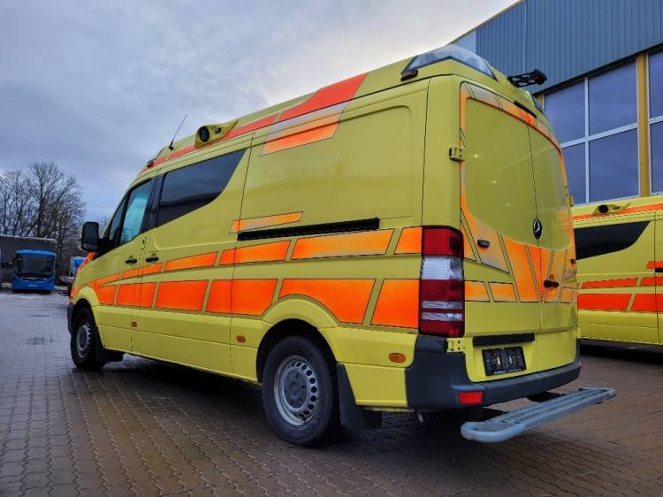 MERCEDES – BENZ SPRINTER 2.2D AMBULANCE (PROFILE) KLIMA 11.2014 EURO 5 - Kiirabiauto: pilt 3 MERCEDES – BENZ SPRINTER 2.2D AMBULANCE (PROFILE) KLIMA 11.2014 EURO 5 - Kiirabiauto: pilt 3