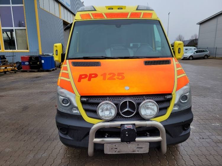 MERCEDES – BENZ SPRINTER 2.2D AMBULANCE (PROFILE) KLIMA 11.2014 EURO 5 - Kiirabiauto: pilt 2 MERCEDES – BENZ SPRINTER 2.2D AMBULANCE (PROFILE) KLIMA 11.2014 EURO 5 - Kiirabiauto: pilt 2