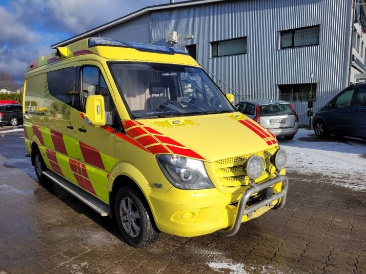 MERCEDES – BENZ SPRINTER 3.0D AMBULANCE (PROFILE) KLIMA 2.2016 EURO 6  - Kiirabiauto: pilt 1 MERCEDES – BENZ SPRINTER 3.0D AMBULANCE (PROFILE) KLIMA 2.2016 EURO 6  - Kiirabiauto: pilt 1