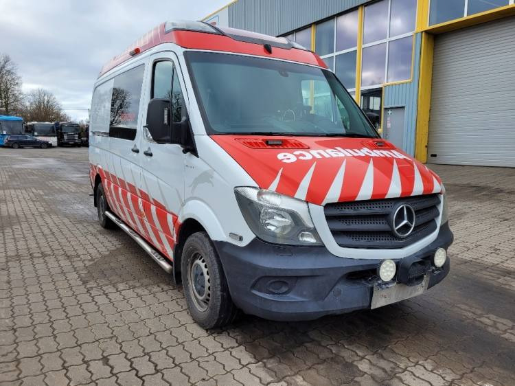 MERCEDES – BENZ SPRINTER 319 AMBULANCE (PROFILE) KLIMA, 6.2017, EURO 6 - Kiirabiauto: pilt 1 MERCEDES – BENZ SPRINTER 319 AMBULANCE (PROFILE) KLIMA, 6.2017, EURO 6 - Kiirabiauto: pilt 1