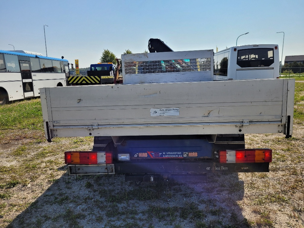 MERCEDES – BENZ SPRINTER 616CDI HIAB 027-2 Crane 10.2004 - Madelauto: pilt 5 MERCEDES – BENZ SPRINTER 616CDI HIAB 027-2 Crane 10.2004 - Madelauto: pilt 5