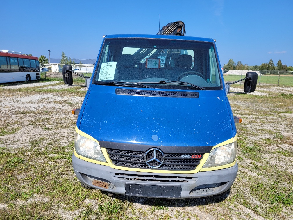 MERCEDES – BENZ SPRINTER 616CDI HIAB 027-2 Crane 10.2004 - Madelauto: pilt 3 MERCEDES – BENZ SPRINTER 616CDI HIAB 027-2 Crane 10.2004 - Madelauto: pilt 3