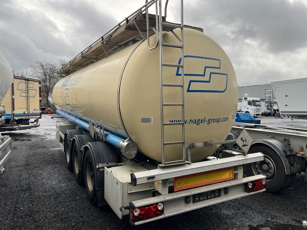 Lag 32.000 l Lebensmitteltank, 3 Kammern, ADR - Tsistern poolhaagis: pilt 5 Lag 32.000 l Lebensmitteltank, 3 Kammern, ADR - Tsistern poolhaagis: pilt 5
