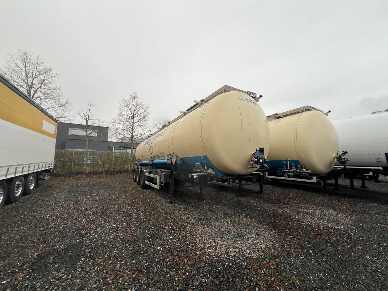 Lag 32000 l Lebensmitteltank mit 3 Kammern, ADR - Tsistern poolhaagis: pilt 1 Lag 32000 l Lebensmitteltank mit 3 Kammern, ADR - Tsistern poolhaagis: pilt 1
