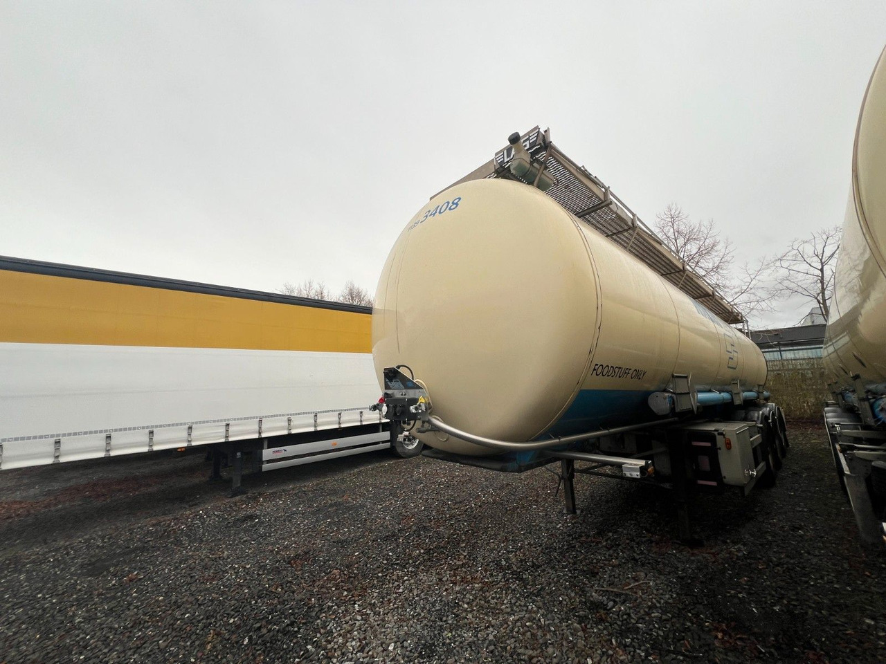 Lag 32000 l Lebensmitteltank mit 3 Kammern, ADR - Tsistern poolhaagis: pilt 2 Lag 32000 l Lebensmitteltank mit 3 Kammern, ADR - Tsistern poolhaagis: pilt 2