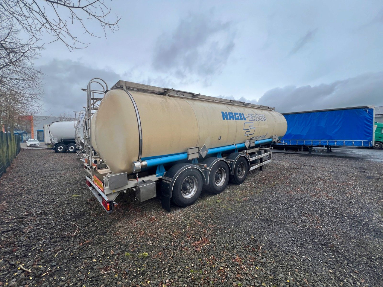 Lag 32000 l Lebensmitteltank mit 3 Kammern, ADR - Tsistern poolhaagis: pilt 4 Lag 32000 l Lebensmitteltank mit 3 Kammern, ADR - Tsistern poolhaagis: pilt 4