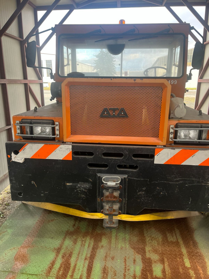 ATA 8500 4X4 - Lennukite puksiirsõiduk: pilt 1 ATA 8500 4X4 - Lennukite puksiirsõiduk: pilt 1
