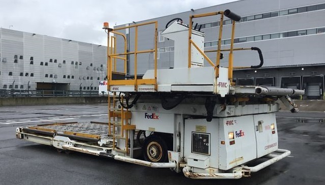 FMC Lower Deck Loader Commander 15 Standard - Konteinerite/ Aluste laadimisseade: pilt 2 FMC Lower Deck Loader Commander 15 Standard - Konteinerite/ Aluste laadimisseade: pilt 2