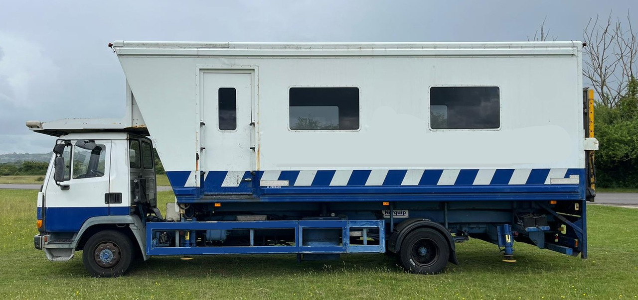 NrEquip PRM - Ambulift sõiduk: pilt 1 NrEquip PRM - Ambulift sõiduk: pilt 1