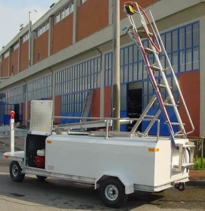 Water Trailer DENGE TW-1200 - Õhusõidukite maapealsed teenindusseadmed: pilt 2 Water Trailer DENGE TW-1200 - Õhusõidukite maapealsed teenindusseadmed: pilt 2