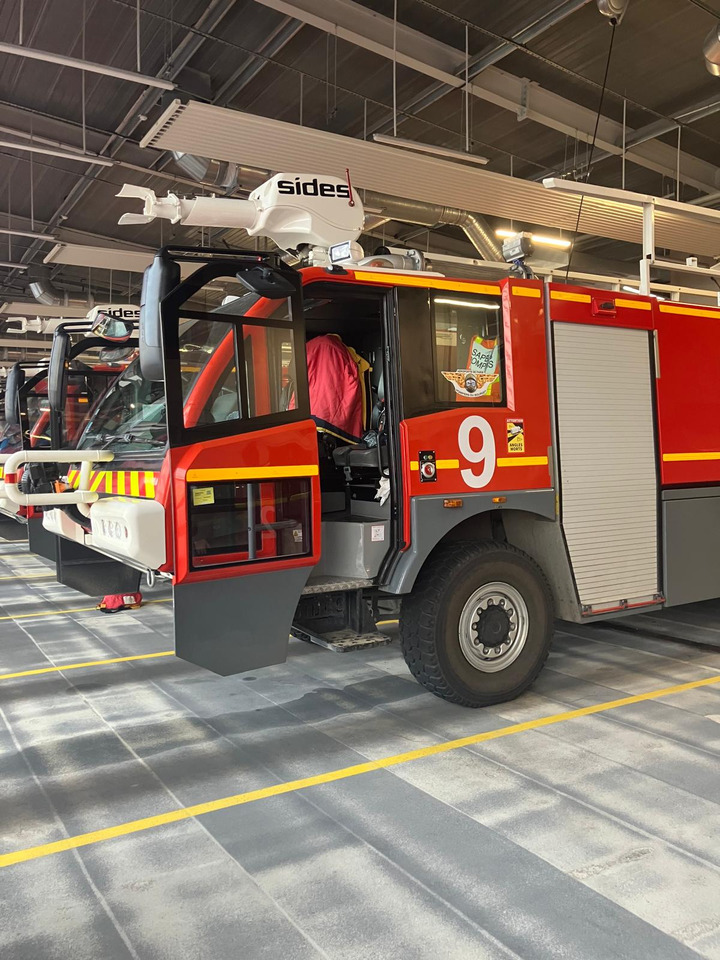 SIDES VIM90 P25 - Tuletõrjeauto: pilt 1 SIDES VIM90 P25 - Tuletõrjeauto: pilt 1