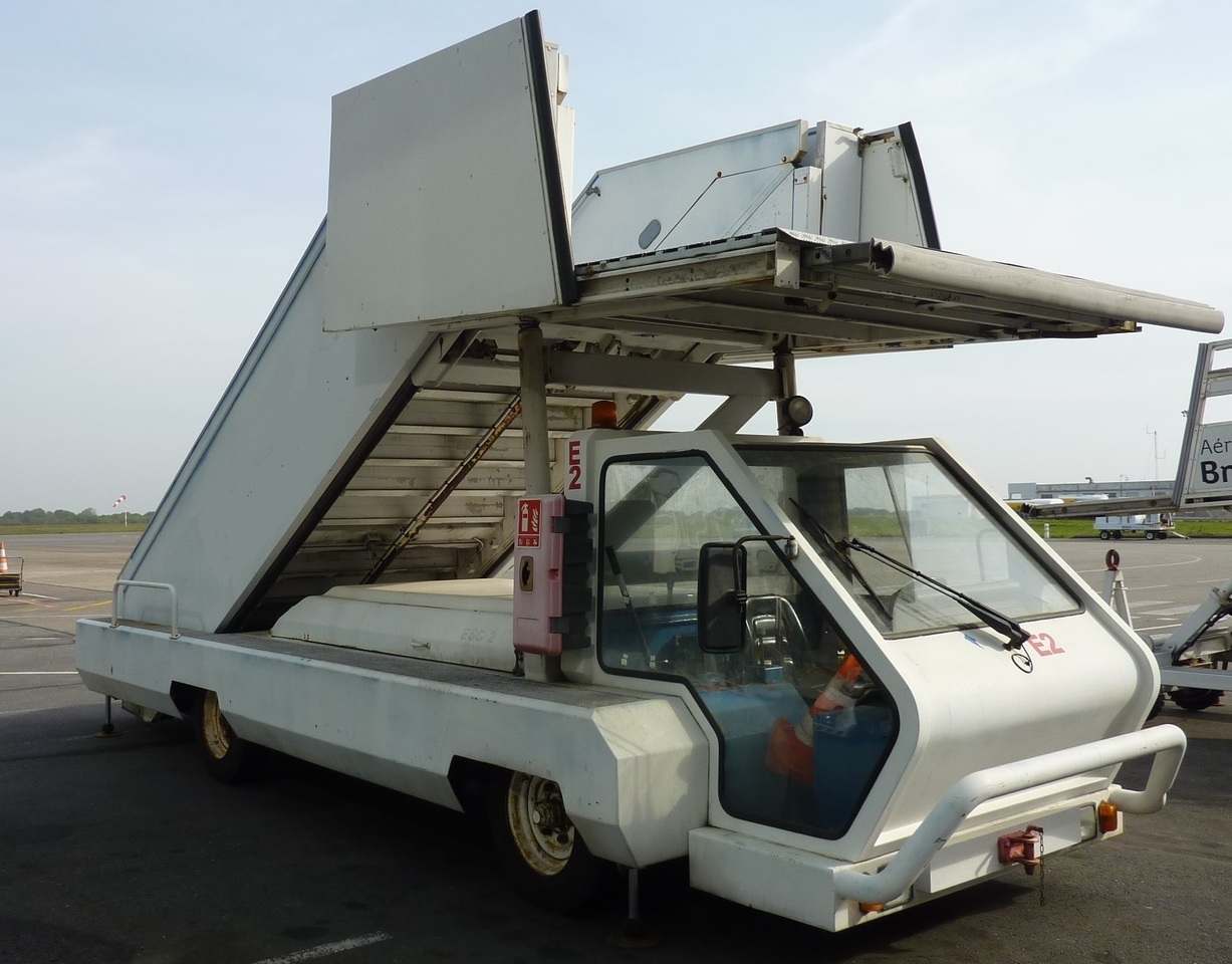 SOVAM Passenger Stairs 1.9 SPS - Reisijate trepp: pilt 1 SOVAM Passenger Stairs 1.9 SPS - Reisijate trepp: pilt 1