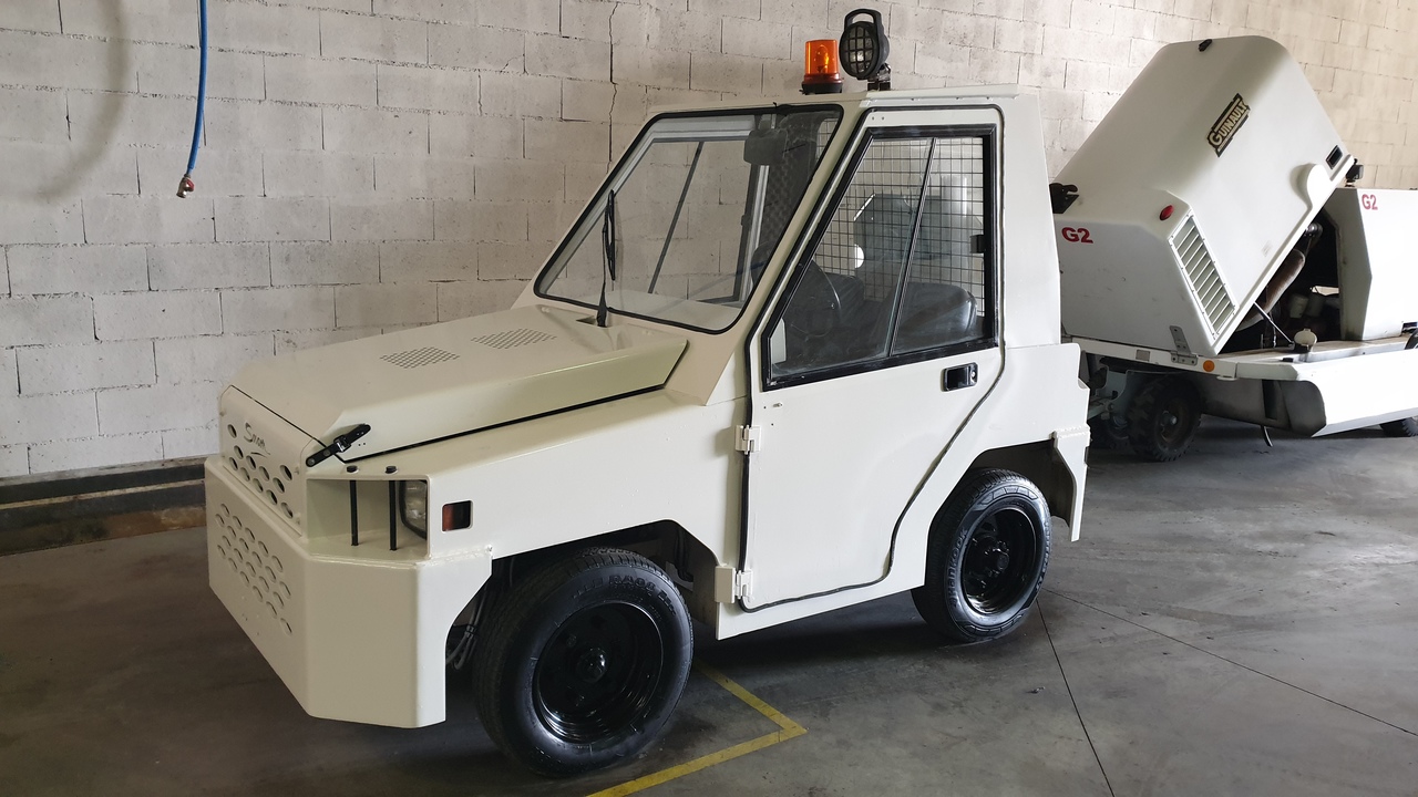 SOVAM TRACTOR/DIESEL K22 - Pagasiveok: pilt 5 SOVAM TRACTOR/DIESEL K22 - Pagasiveok: pilt 5