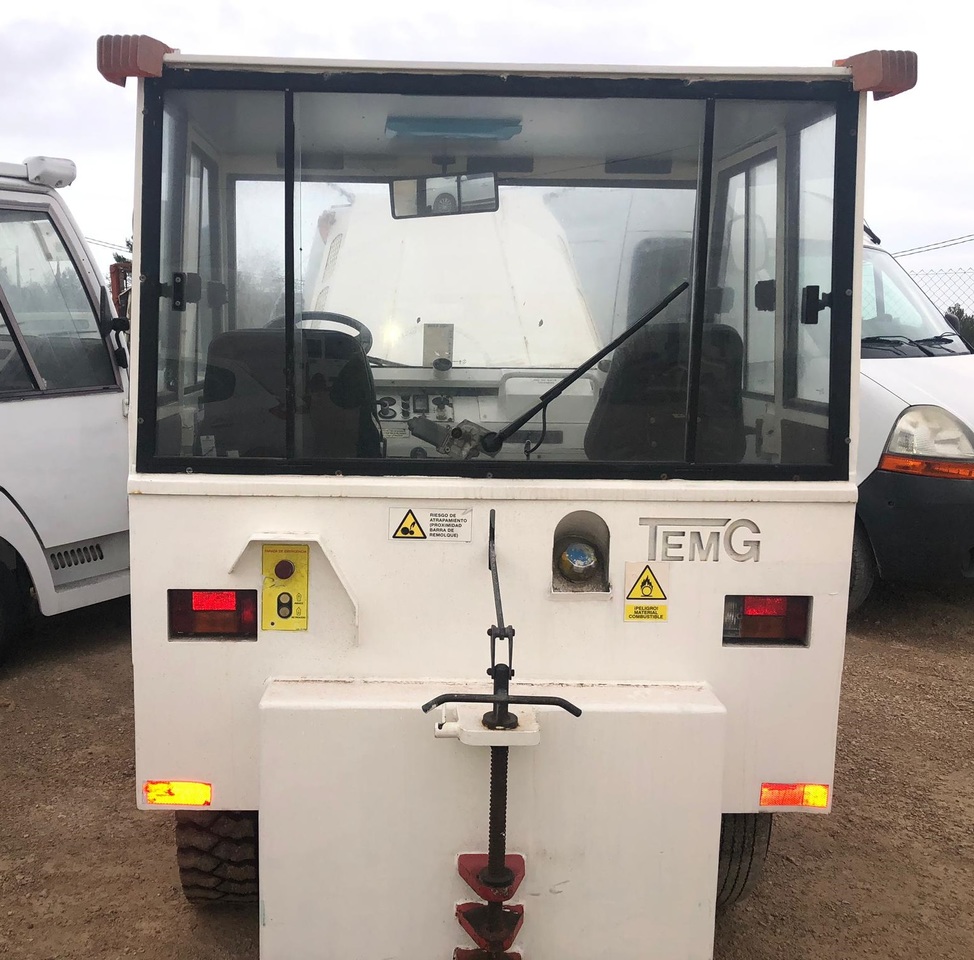 TEMG TRACTOR/DIESEL TG5000 - Pagasiveok: pilt 4 TEMG TRACTOR/DIESEL TG5000 - Pagasiveok: pilt 4