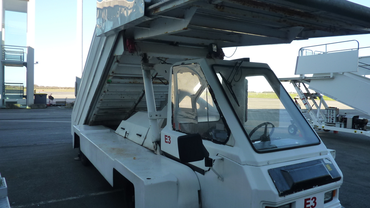 TLD Passenger stairs ABS580 - Reisijate trepp: pilt 4 TLD Passenger stairs ABS580 - Reisijate trepp: pilt 4