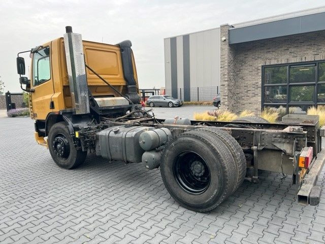 DAF CF 65 FA65.210 CF Right Hand Drive - Kabiinišassiiga veoauto: pilt 3 DAF CF 65 FA65.210 CF Right Hand Drive - Kabiinišassiiga veoauto: pilt 3