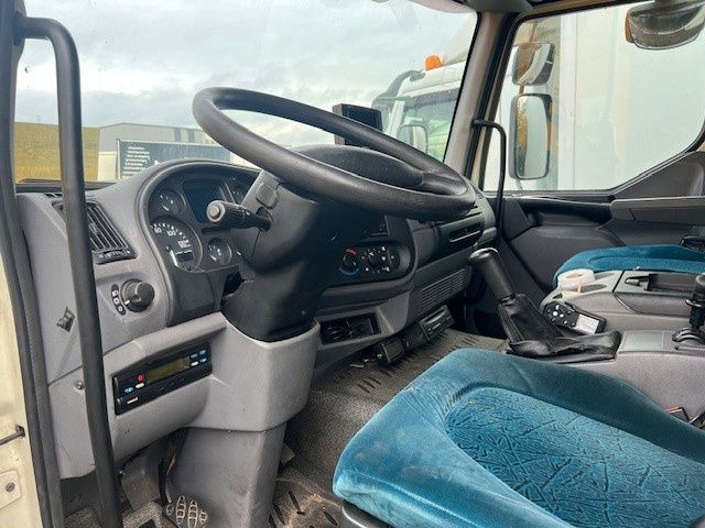 DAF LF 180 FA45.180 LF - Kasti veoauto: pilt 3 DAF LF 180 FA45.180 LF - Kasti veoauto: pilt 3