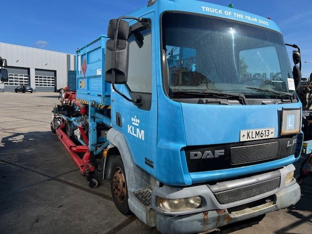 DAF LF 45 FA45.130 LF - Tsisternauto: pilt 2 DAF LF 45 FA45.130 LF - Tsisternauto: pilt 2