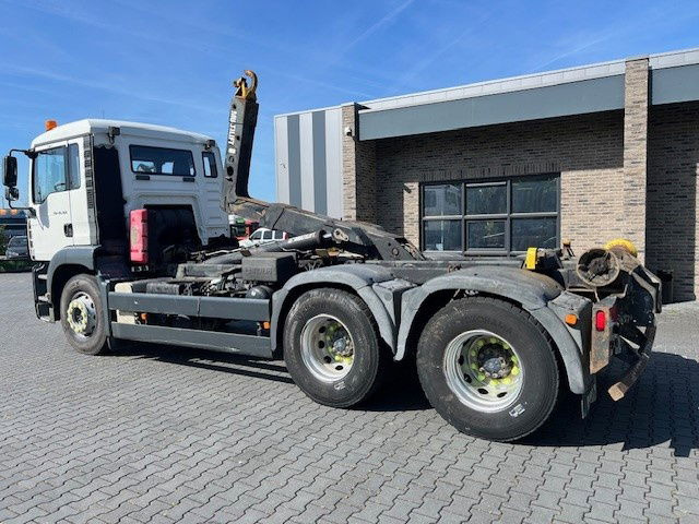MAN TGA 26.360 TGA 26.360 6x4 Steelspring - Konteinerveduk/ Tõstukiga veoauto: pilt 4 MAN TGA 26.360 TGA 26.360 6x4 Steelspring - Konteinerveduk/ Tõstukiga veoauto: pilt 4