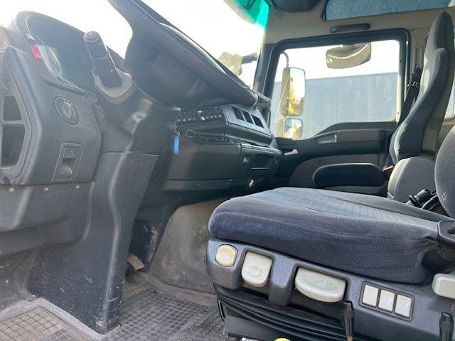 MAN TGA 26.440 .440 6x2 - Konteinerveduk/ Tõstukiga veoauto: pilt 5 MAN TGA 26.440 .440 6x2 - Konteinerveduk/ Tõstukiga veoauto: pilt 5